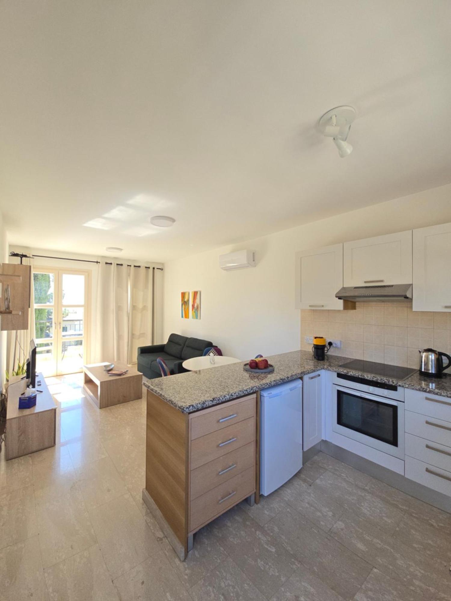 Aphrodite Hills Adonis Apartment Куклия Экстерьер фото